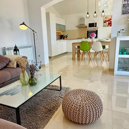 Ruza 2 Apartament Opric