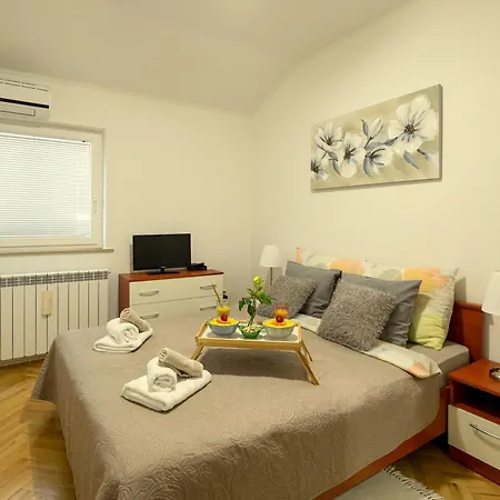 Apartament Ruza 2