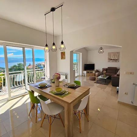 Apartament Ruza 2 *